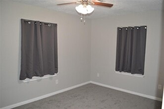 314 Robin St in Deer Park, TX - Building Photo - Building Photo