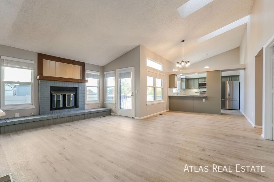 13356 Albion Cir in Thornton, CO - Foto de edificio