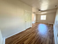 1808 N Gray St in Killeen, TX - Building Photo - Building Photo