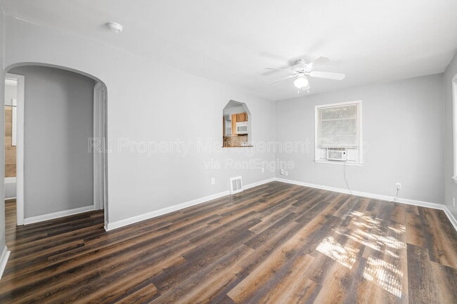 1790 E Cooke Rd in Columbus, OH - Building Photo - Building Photo