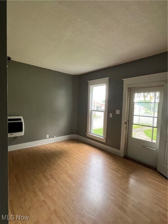 74 S Gamble St in Shelby, OH - Building Photo
