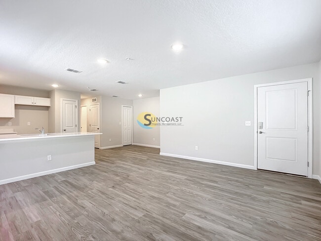 6427 Breezy Oaks Wy in Jacksonville, FL - Building Photo - Building Photo