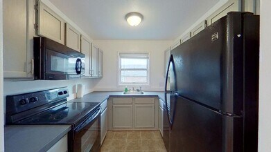 72 Chestnut St in Norwalk, CT - Building Photo - Building Photo