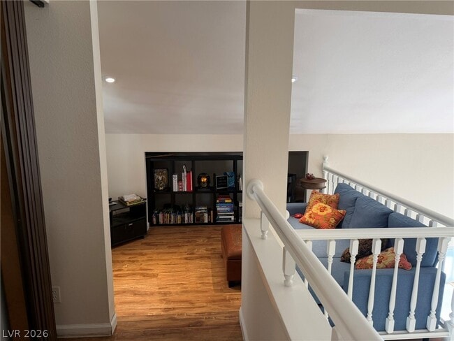 property at 2708 Baycliff Ct