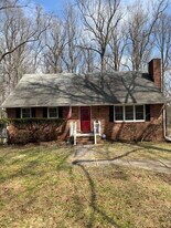 9710 Gwynn Park Dr in Ellicott City, MD - Building Photo