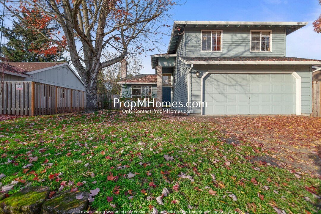 19915 SW Luree St in Beaverton, OR - Building Photo