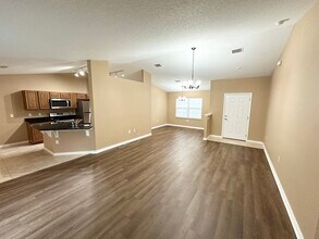 12 Robin Pl in Palm Coast, FL - Building Photo - Building Photo