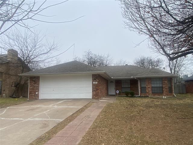 104 Mesa Moor Dr in Glenn Heights, TX - Building Photo