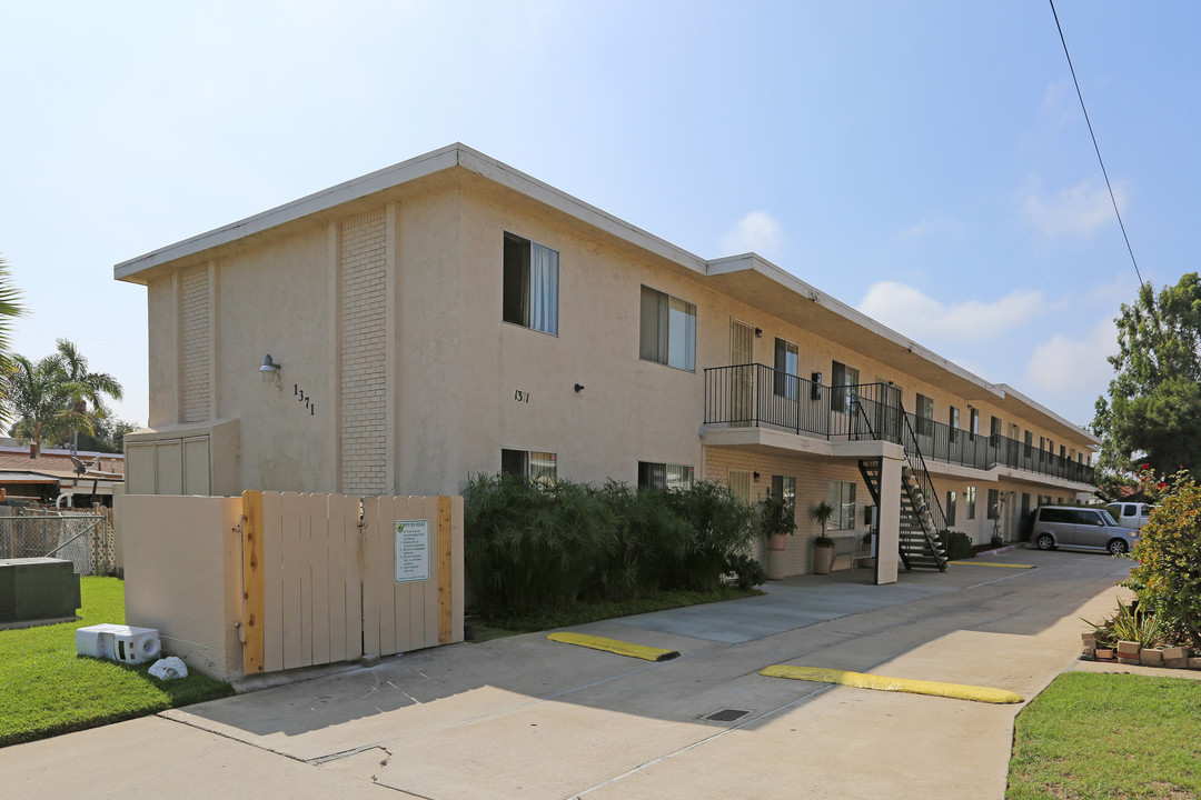 1371 Grove Ave in Imperial Beach, CA - Building Photo