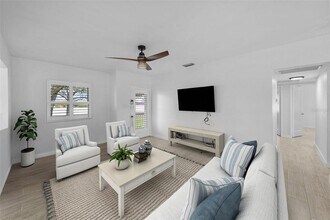 402 Channel Dr in Tampa, FL - Building Photo - Building Photo