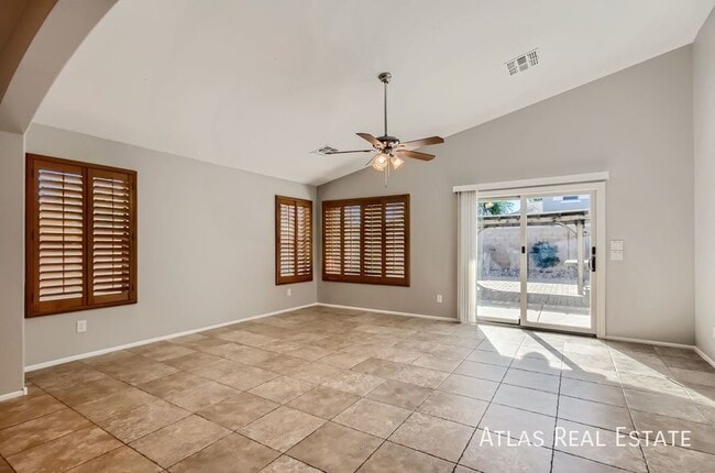 1305 W Busa Dr in San Tan Valley, AZ - Building Photo - Building Photo