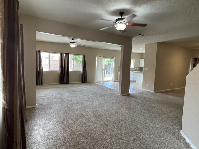 8927 Balsam Glade Rd NW in Albuquerque, NM - Building Photo - Building Photo
