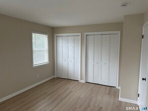 41 1/2 Cedar Crest Pl in Norwalk, CT - Building Photo - Building Photo