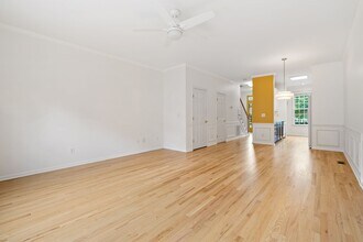 25 Scottish Ln in Durham, NC - Building Photo - Building Photo