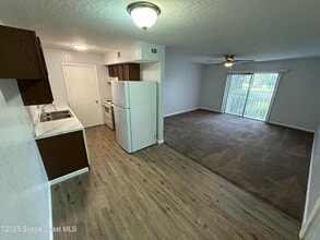 2101 Forest Knoll Dr NE in Palm Bay, FL - Building Photo - Building Photo