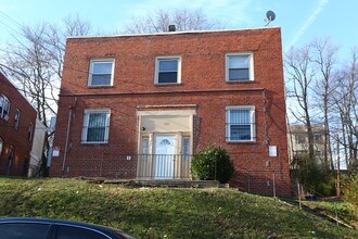 3129 Buena Vista Ter SE in Washington, DC - Building Photo - Building Photo