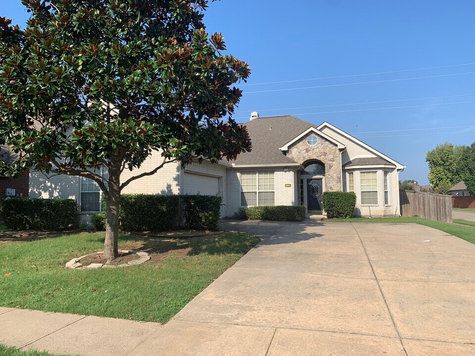 6009 Wilmington Dr in Frisco, TX - Building Photo
