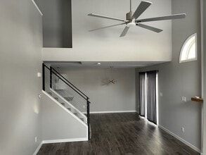 1055 68th St, Unit 5 in West Des Moines, IA - Building Photo - Building Photo