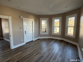 24 Breckenridge Ave in Meriden, CT - Building Photo - Building Photo