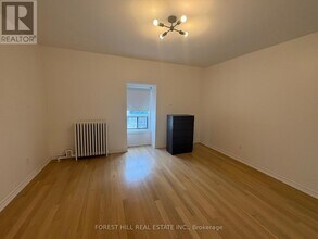 756 Queen St W in Toronto, ON - Building Photo - Building Photo