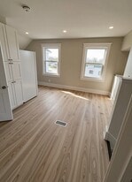 140 Ontario St in Sarnia, ON - Building Photo