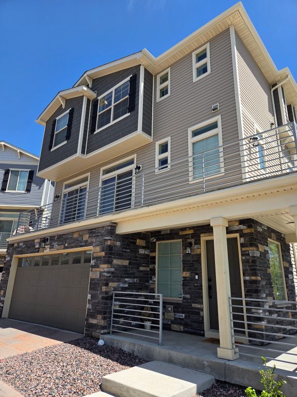 property at 3677 Pinonwood Ct