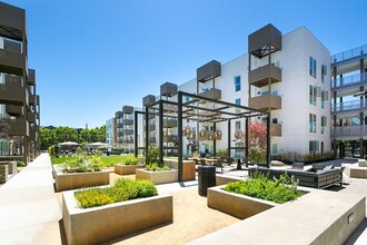 Foundry Commons in San Jose, CA - Building Photo - Building Photo