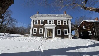 41 Old Rte 4 in Berwick, ME - Building Photo