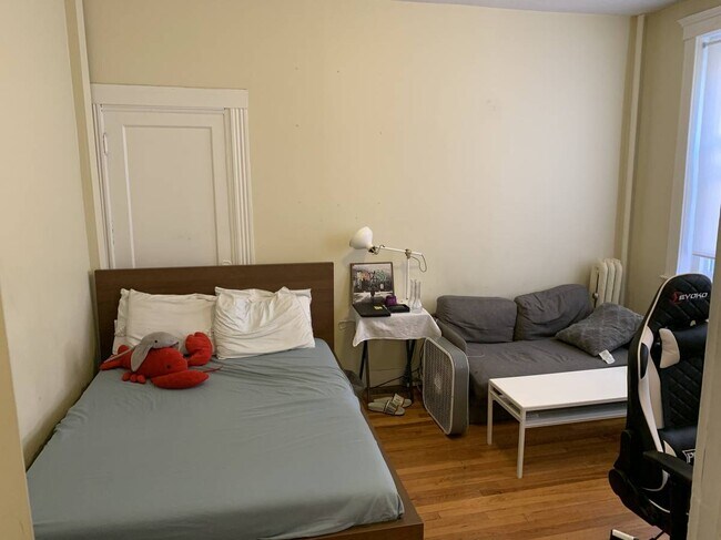 25 Gardner St, Unit 3