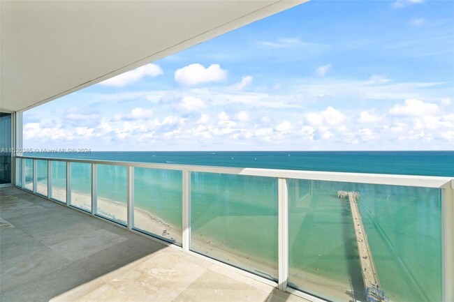 16699 Collins Ave, Unit 1902 in Sunny Isles Beach, FL - Building Photo - Building Photo