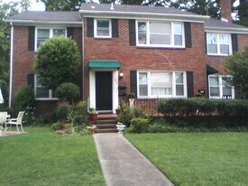 1500 Meads Rd, Unit 1 in Norfolk, VA - Building Photo