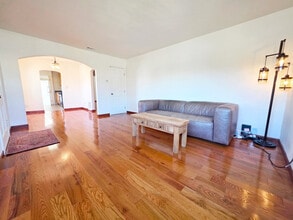 201 S 45th St in Richmond, CA - Foto de edificio - Building Photo