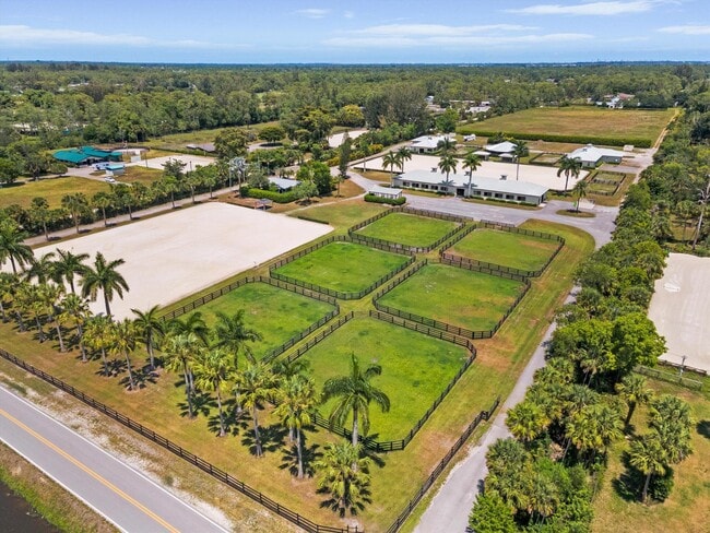 1150 F Rd in Loxahatchee Groves, FL - Building Photo - Building Photo