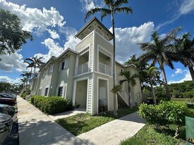 2641 NE 4th St, Unit 204 in Homestead, FL - Building Photo