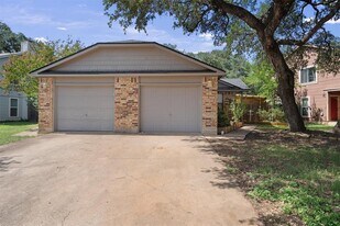 2602 Alcott Ln in Austin, TX - Building Photo