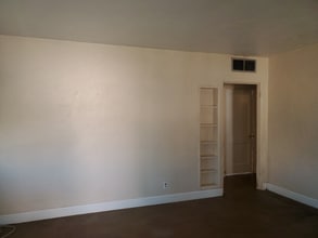 2328 W Orange Dr in Phoenix, AZ - Foto de edificio - Building Photo