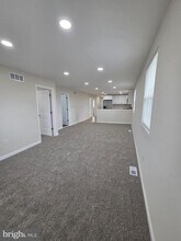 102 E Clements Bridge Rd in Runnemede, NJ - Building Photo - Building Photo