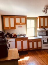 33 N Main St in Newmarket, NH - Foto de edificio - Building Photo