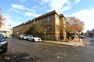 529 Lamont St NW in Washington, DC - Building Photo - Building Photo
