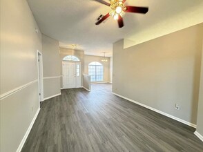 1930 Hollington Dr in Jacksonville, FL - Building Photo - Building Photo