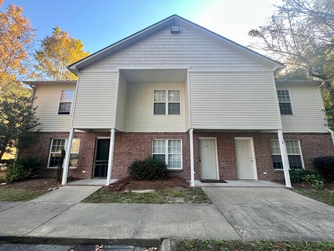 2621 Macgregor Downs Rd, Unit C in Greenville, NC - Building Photo - Building Photo