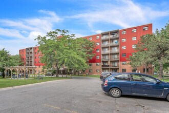 Lasalle I & II Apartments in Kingston, ON - Building Photo - Building Photo
