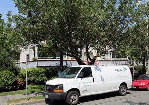 Heritage at Cypress in Vancouver, BC - Building Photo