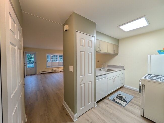 29 Prospect Ave NE, Unit 7