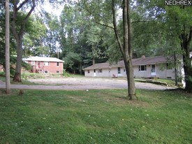 619 Oak Hill Rd Apartments