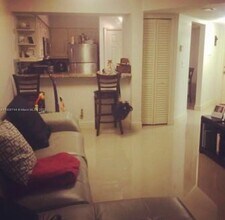 15555 N Miami Lakeway in Miami Lakes, FL - Building Photo - Building Photo