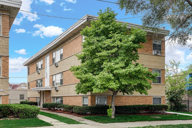 property at 3725 N Harlem Ave