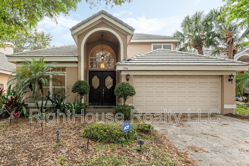 7284 Hawksnest Blvd in Orlando, FL - Building Photo