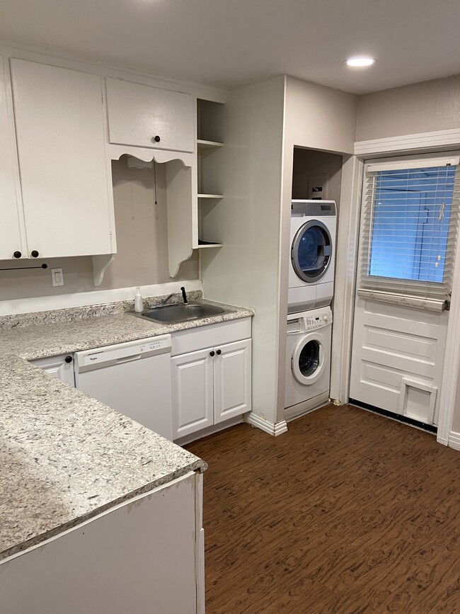 4924 Curzon Ave in Fort Worth, TX - Building Photo - Building Photo