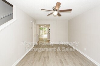 1297 Mathis Ferry Rd in Mount Pleasant, SC - Building Photo - Building Photo